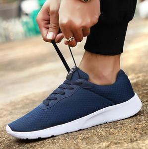 2024 nuovo stile <span class=keywords><strong>scarpe</strong></span> da <span class=keywords><strong>uomo</strong></span> in rete traspirante <span class=keywords><strong>Fitness</strong></span> Soft suola <span class=keywords><strong>scarpe</strong></span> da corsa leggere Casual - Product Image 1