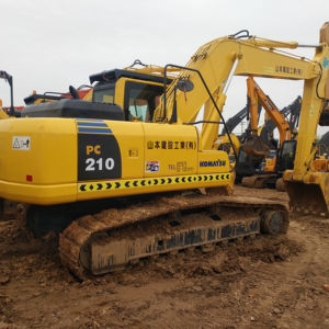 Excavadora usada original Komatsu de gran oferta, horas de trabajo bajas con motor original a precio barato, con dos motores - Product Image 1