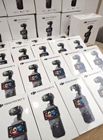 DJI Osmo Pocket 3 – Caméra de Vlog Poignée avec Stabilisateur Vidéo Gimbal 3 Axes, Capteur CMOS 4K et Stabilisation d’Image par