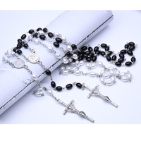 Collier de chapelet de perles ovales beiges, noir et blanc, collier de croix Saint bénett, porte-bonheur et porte-bonheur