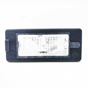 Lumière de plaque d'immatriculation Vw 5N0943021, fixation par vis en plastique pour Passat Octavia Superb Yeti Polo Touareg Jetta - Product Image 3