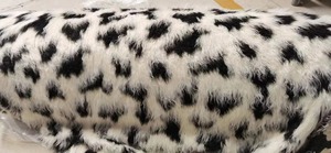 Desfile de moda en París, Francia Patrón de vaca Jacquard de alta calidad Piel falsa/Piel sintética/Tela de piel artificial para prendas de vestir - Product Image 4