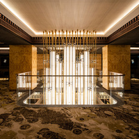 Lustre moderne en verre tubulaire, cadre en métal doré personnalisé, luminaire suspendu pour hôtel, bar, hall, salon