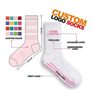 Chaussettes de yoga antidérapantes BiLu pour femmes, chaussettes en coton pour Pilates, barre et cours en studio - Product Image 2