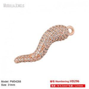 PM54325 gros coloré CZ <span class=keywords><strong>corne</strong></span> <span class=keywords><strong>italienne</strong></span> plaqué <span class=keywords><strong>or</strong></span> zircon cubique pendentif piment charme pour la fabrication de bijoux à bricoler soi-même - Product Image 4