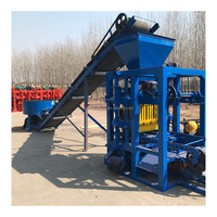 Machine industrielle QT4-26 multi-tension pour la fabrication de blocs de pavé, de bordures et de dalles creuses, moulage par vibration, stable et silencieuse