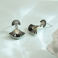 Pendientes colgantes de abanico Art Déco de oro de 9K con bisel de esmalte negro y diamante de laboratorio, delicados, llamativos, estilo vintage, joyería de herencia