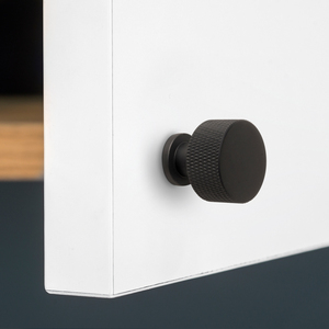 Argos 10 pezzi in ottone massiccio Set di pomelli per mobili 30mm di diametro verniciato nero classico stile europeo per armadio 9177814 EMUCA - Product Image 2