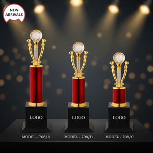 Hermoso Trofeo de Diamante de Metal Fundido a Presión con Opción de Grabado, Diseño Portátil para Logros Deportivos y de Juegos - Product Image 1
