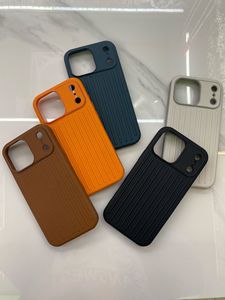 Étui de téléphone en TPU+PC à texture de cuir ondulé compatible avec les modèles d'<span class=keywords><strong>iPhone</strong></span>, <span class=keywords><strong>coque</strong></span> de protection durable - Product Image 4