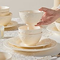 Vaisselle en porcelaine pour la maison, design moderne minimaliste en relief, élégant, style français, luxe léger, compatible micro-ondes, Nouveauté été 2026