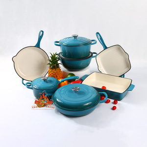 Ensemble de 11 pièces de batterie de cuisine en fonte émaillée, comprenant faitout, casseroles, marmites à soupe et faitouts - Product Image 2