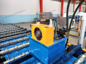 เครื่องขึ้นรูปกระเบื้องเหล็กทรงสี่เหลี่ยมคางหมูแบบ PLC ภาษาอังกฤษ/อาหรับ พร้อมแผ่นกลางขนาด 14 มม. เครื่องรีดขึ้นรูปเหล็กความแข็งแรงสูงแบบอัตโนมัติสำหรับหลังคาเหล็ก - Product Image 6