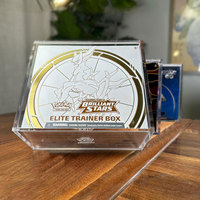 Vitrine de présentation ETB en acrylique transparent avec protection UV pour cartes à collectionner TCG – Taille standard pour collectionneurs (vente en gros)