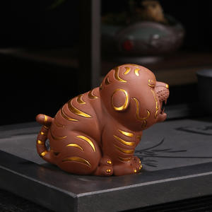 Animal de compagnie en thé Zisha doré, représentant le tigre du <span class=keywords><strong>zodiaque</strong></span> chinois, directement de l'usine, cultivable, <span class=keywords><strong>zen</strong></span>, mignon, pour jouer avec le thé sur la table à thé - Product Image 3