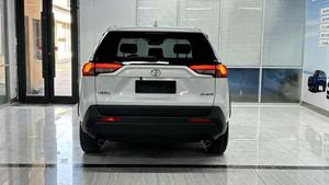 Toyota <span class=keywords><strong>RAV4</strong></span> 2.0L SUV 2024, el Más Vendido del Mundo - Estado de Exhibición, Alto Valor de Reventa, 20k Km, en Estado Premium para Reventa - Product Image 5