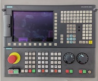 Sistem kontrol Fanuc pusat mesin CNC otomatis 24T inti spindel penggilingan vertikal BT40/BT30 alat majalah tinggi