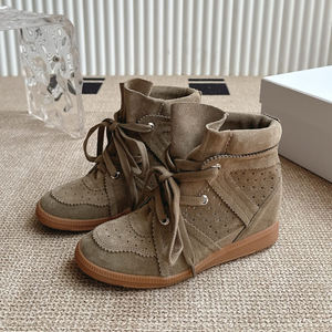 Bottes en <span class=keywords><strong>daim</strong></span> pour femmes pour l'automne et l'hiver perforées et respirantes, semelles plates pour le confort, bottes de cavalier décontractées à lacets - Product Image 4