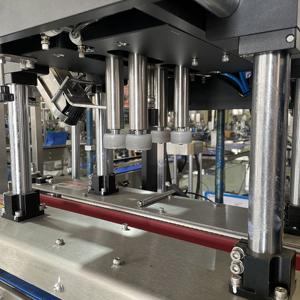 آلة تغطية زجاجات العصير بالبراغي الأكثر مبيعًا، آلة تغطية علب المشروبات - Product Image 4