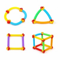 Ensemble de construction de tubes extensibles arc-en-ciel avec connecteurs multi-positions, blocs de construction DIY pour des jeux créatifs et pratiques
