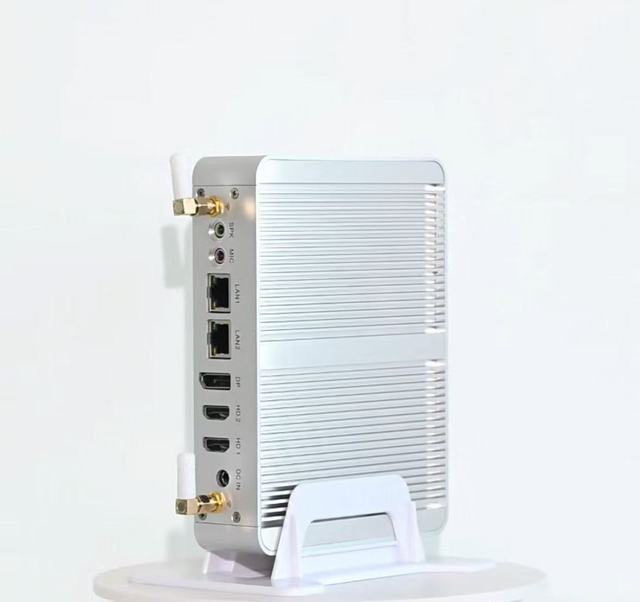 Industrial New Dual NIC Quad Core N95/N100 Fanless Mini PC 2 LAN Win11/Linux Server Pfsense Firewall DDR4 8G/16G SSD/HDD 3-Year