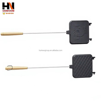 Poêle à tarte multifonctionnelle double face en aluminium antiadhésif, poêle à sandwich pour feu de camp, poêle à frire de camping avec longues poignées en bois