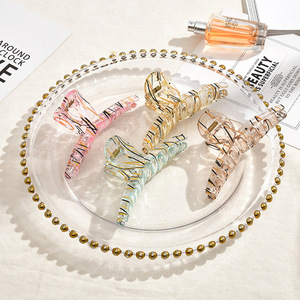 Nuevo Clip afilado grande plástico transparente Color sólido bonito pinza para el cabello accesorios para el cabello para mujeres - Product Image 1
