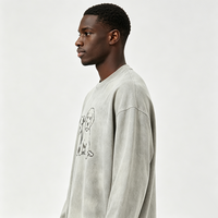 Sweat-shirt gris clair délavé à col rond, imprimé graphique vintage chien chiot Kornit DTG, coupe oversize ample, style streetwear