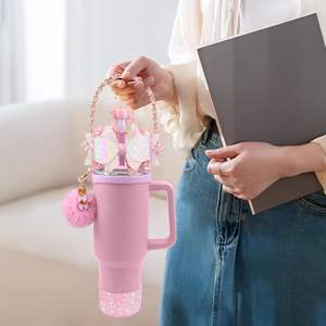 Bling Stanley Cup Accesorios para vaso <span class=keywords><strong>de</strong></span> silicona 40/30oz Cute Bow Straw <span class=keywords><strong>Topper</strong></span> Cover Stanley Cup Boot Correa <span class=keywords><strong>de</strong></span> mango <span class=keywords><strong>de</strong></span> <span class=keywords><strong>cuero</strong></span> - Product Image 4