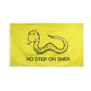 Bandera rosa de Gadsden con la frase 'No Tread on <span class=keywords><strong>Me</strong></span>' de 3'x5' con ojales para casa - Product Image 5