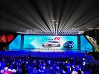 Écran incurvé P3.91 8K HDR10+ IP65 Écran LED d'affichage mural extérieur étanche pour les salons professionnels, les stades et les salles de conférence