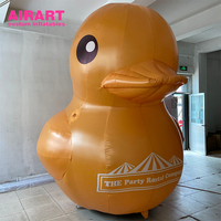 Décoration sur le thème de la plage, canard jaune gonflable