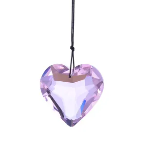 Vente en gros de pendentifs en forme de cœur en cristal coloré prisme d'amour en verre K9 pour attrape-soleil et décoration intérieure