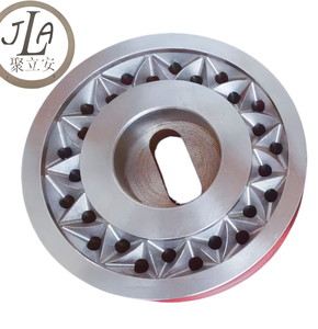 Tête de moule de granulateur sous-marin sur mesure usinée avec précision par CNC avec canal de flux optimisé pour l'extrusion de polymères - Product Image 1