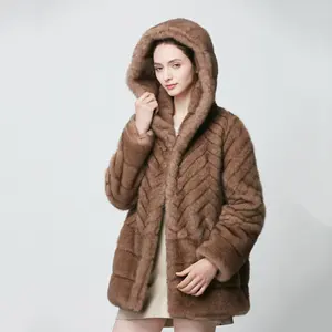 Fabbrica di alta qualità offerta a buon mercato piccolo stile MOQ coreano Germany pellicce in pelle Bomber Jacket donna