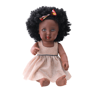 Jouets et grandes poupées en silicone à la mode noire avec vêtements en tissu pour enfants modèle accessoires de jouets pour jouer - Product Image 6