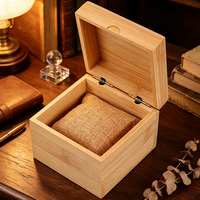 Boîte de rangement pour montre en bambou avec couvercle à charnière, étui à montre en bambou avec doublure douce pour la protection et l'affichage des montres-bracelets