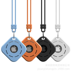 Étui de protection AirTag en silicone souple pour traceur Apple AirTag avec cordon et design découpé - Product Image 3