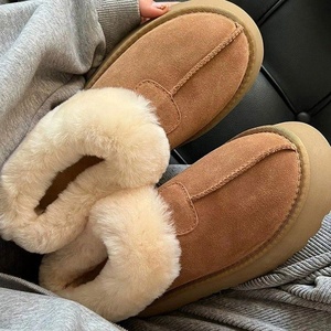 Vente en gros avec fourrure douce et moelleuse, bottes d'hiver en fourrure antidérapantes de luxe pour femmes - Product Image 2