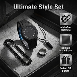 Set Regalo Lunaire da Uomo 5 Pezzi: Orologio Nero, Anello, Bracciale a Catena Cubana, Collana Gotica, Kit Accessori Punk Streetwear <span class=keywords><strong>per</strong></span> <span class=keywords><strong>Lui</strong></span> - Product Image 4