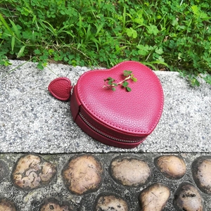 Caja de Joyería de Cuero en Forma de Corazón Personalizada por el Fabricante, Caja de Almacenamiento para Pulseras y Joyas con Cierre, Venta al Por Mayor - Product Image 2