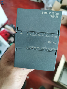 Module d'extension E/S numérique 6ES7288-2DR32-0AA0 16DI 16DO Relais Équipement de contrôle d'automatisation industrielle pour usine - Product Image 1