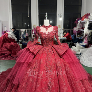 Vestido de Gala Rojo de Lujo Xs257 para Quinceañera, con Cuentas de Cristal, Bordado de Encaje, Manga Larga, Largo hasta el Suelo, para Madrina de 15 Años - Product Image 3