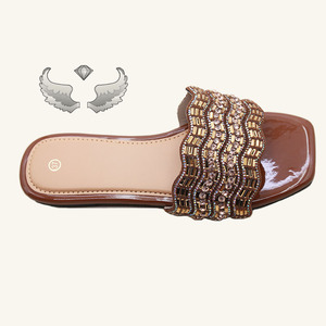 High-quality Fashionable Slip-on Retro-style Best-selling Rhinestone Wholesale Lightweight Women's <b>slippers</b> and Sandals - Product Image 5