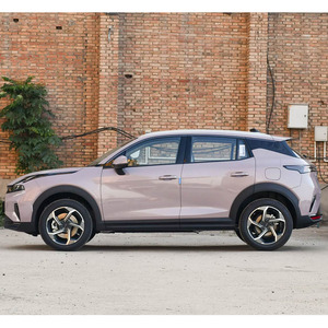 Lynk Co 06 <span class=keywords><strong>EM</strong></span> P SUV Crossover Ibrido Plug-in, Veicolo di Marca Cinese con Tecnologia Avanzata ed Elegante Design per Guida Urbana e Viaggi all'Aperto - Product Image 5
