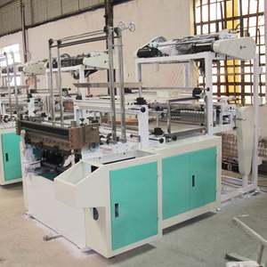 Machine automatique de découpe de rouleaux de plastique pour sacs à poussière en tissu et sacs à poussière suspendus pour costumes - Product Image 4