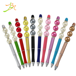 Di design FAI DA TE branelli di alfabeto Beadable <span class=keywords><strong>Penne</strong></span> stampato <span class=keywords><strong>A</strong></span> <span class=keywords><strong>Mano</strong></span> perline bubblegum Perline Penna <span class=keywords><strong>A</strong></span> Sfera per i bambini - Product Image 4