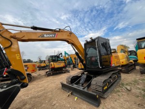 Miniexcavadora usada Sany 95c Sy95c Sy95d Sy95h de segunda mano en buenas condiciones - Product Image 4