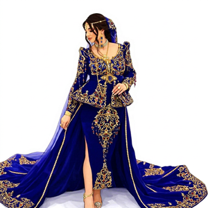 Vestido de Noche Azul Rey de Terciopelo con Bordado Dorado, Manga Larga, Cola Capilla, Escote Redondo, Hecho a Mano - Product Image 1