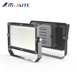 Faro LED per Stadi Sportivi M-Alite AFL72, Certificato IP66 ETL, Garanzia 5 Anni, Angolo di Illuminazione 120°, 450W-2250W, CRI 80 per Eventi Sportivi - Product Image 1